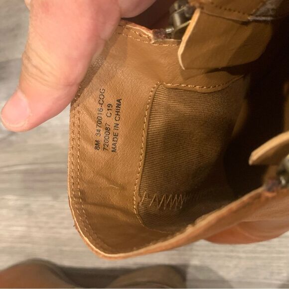 Frye heeled Booties size 8 m leather upper wooden heel - Picture 8 of 10